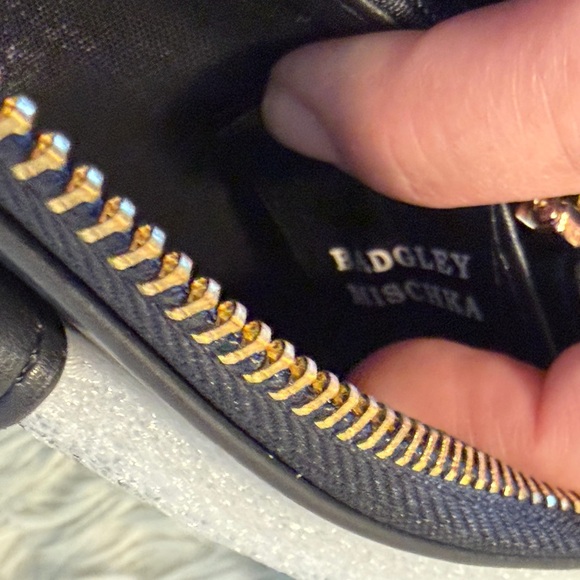 Badgley Mischka Black Long Wallet - Picture 9 of 11